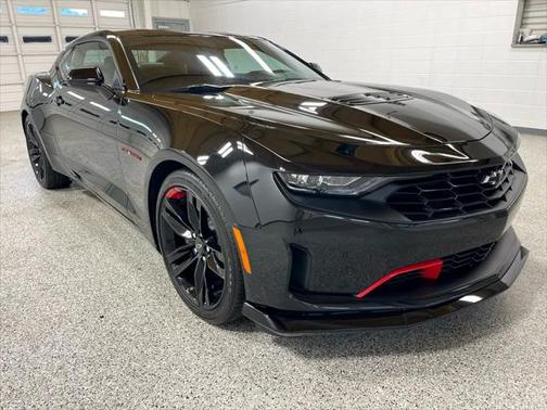 2021 Chevrolet Camaro RWD Coupe LT1