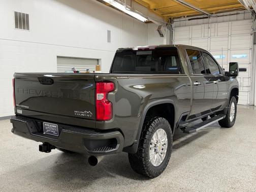2022 Chevrolet Silverado 2500 High Country
