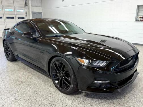 2017 Ford Mustang GT Premium