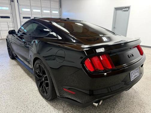 2017 Ford Mustang GT Premium