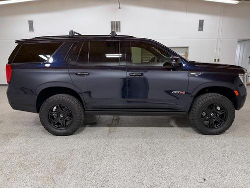 2023 GMC Yukon 4WD AT4