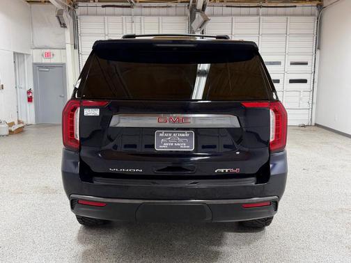 2023 GMC Yukon 4WD AT4