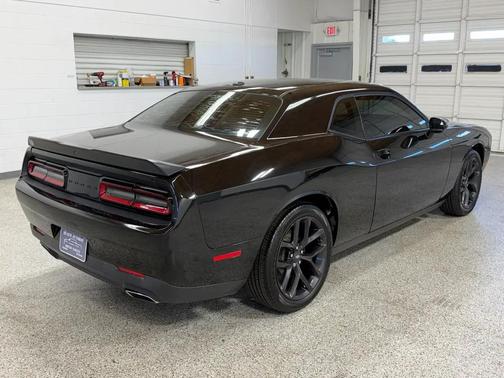 Pitch Black Clearcoat 2021 Dodge Challenger SXT