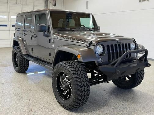 2017 Jeep Wrangler Unlimited Smoky Mountain 4x4