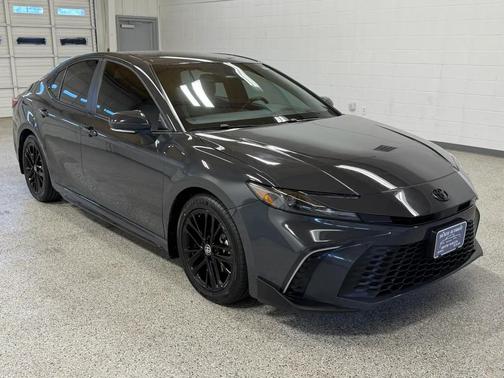 Underground 2025 Toyota Camry SE