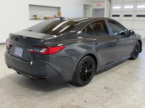 Underground 2025 Toyota Camry SE