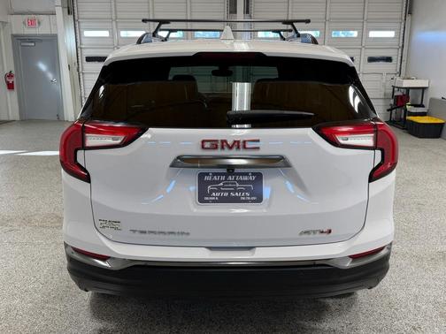 2022 GMC Terrain AWD AT4