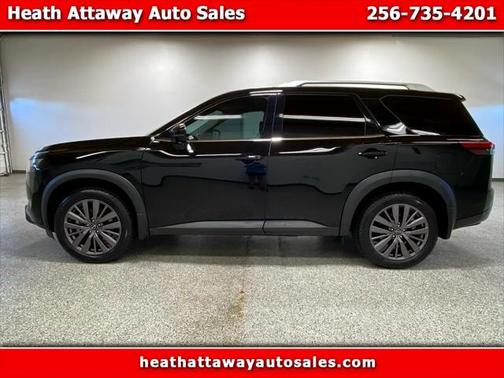 2022 Nissan Pathfinder SL 2WD