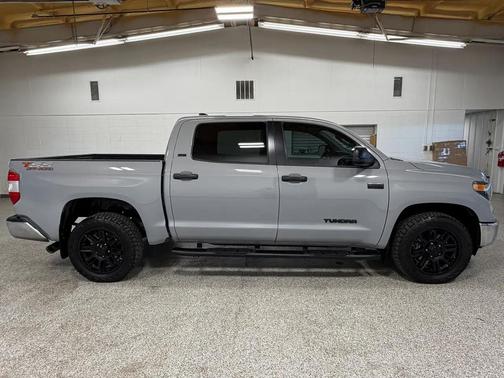 Cement 2021 Toyota Tundra SR5