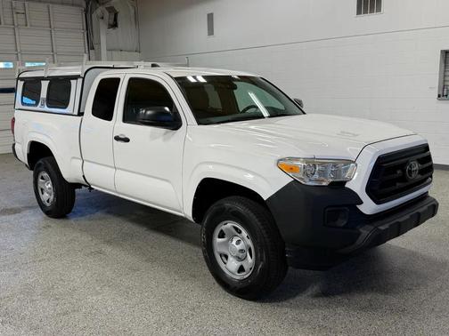 White 2022 Toyota Tacoma SR