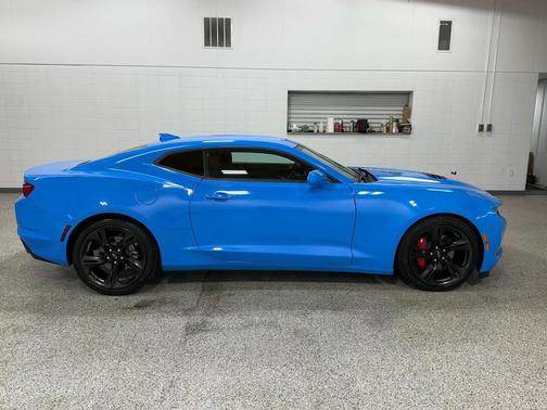 2022 Chevrolet Camaro RWD Coupe LT1