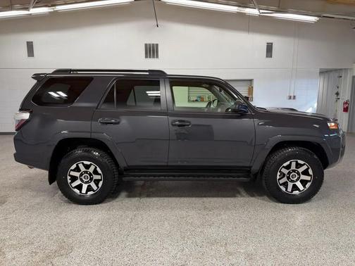 2024 Toyota 4Runner TRD Off Road