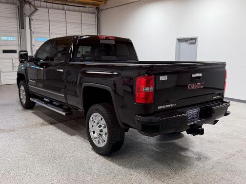 2016 GMC Sierra 2500 Denali