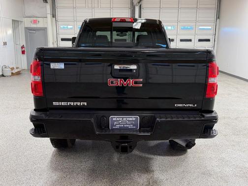 2016 GMC Sierra 2500 Denali