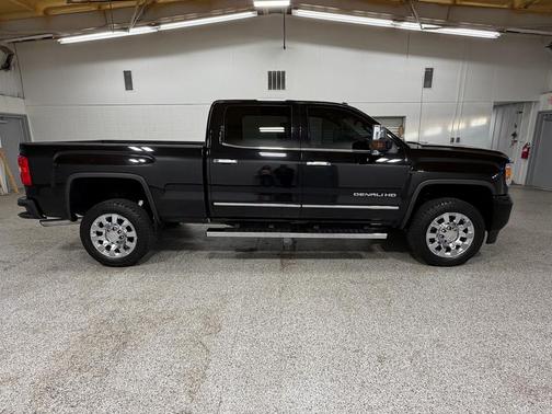 2016 GMC Sierra 2500 Denali