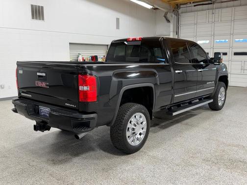 2016 GMC Sierra 2500 Denali