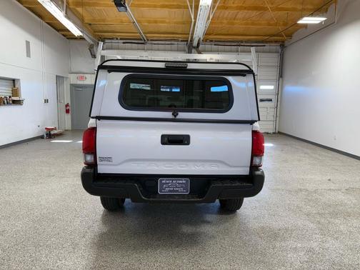 2022 Toyota Tacoma SR