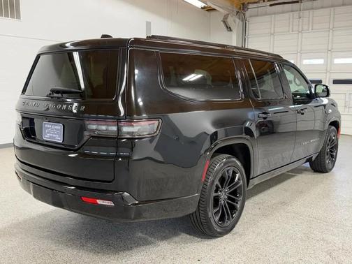 Diamond Black Crystal Pearl 2024 Jeep Grand Wagoneer L Series II 4x4