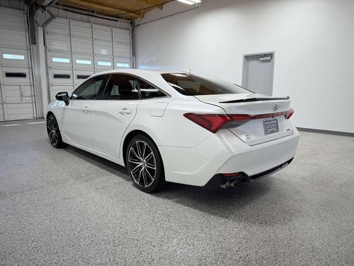 2019 Toyota Avalon XSE