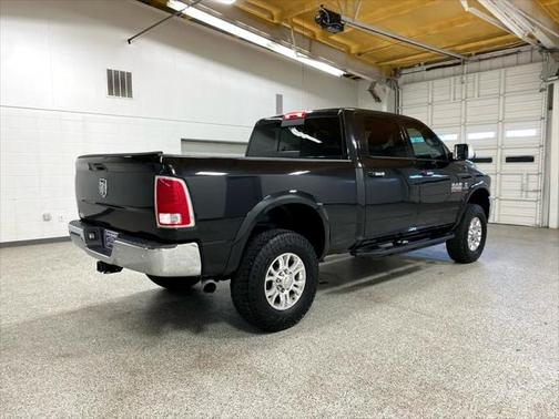 2018 RAM 2500 Laramie Crew Cab 4x4 6'4' Box