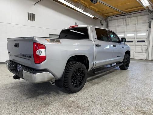 2018 Toyota Tundra SR5