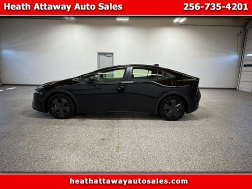 2023 Toyota Prius LE