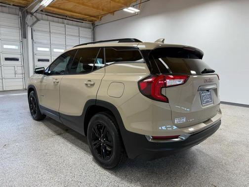 2022 GMC Terrain AWD AT4