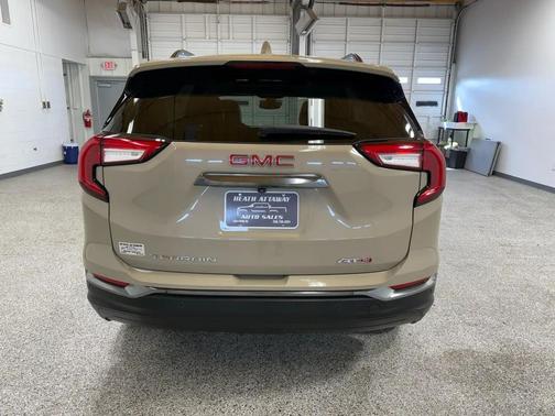 2022 GMC Terrain AWD AT4