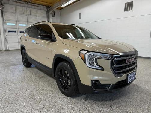 2022 GMC Terrain AWD AT4