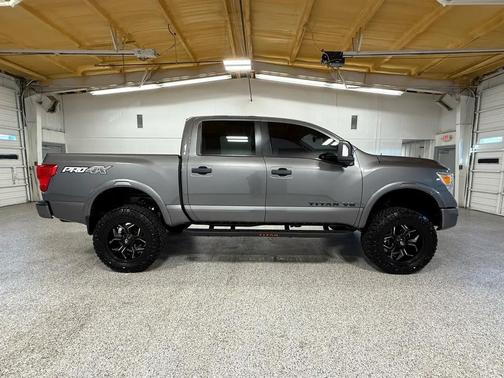 2019 Nissan Titan PRO-4X
