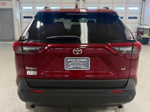 Ruby Flare Pearl 2020 Toyota RAV4 LE