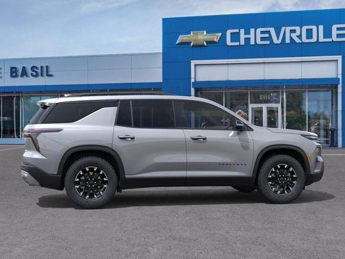 Sterling Gray Metallic 2026 Chevrolet Traverse Z71