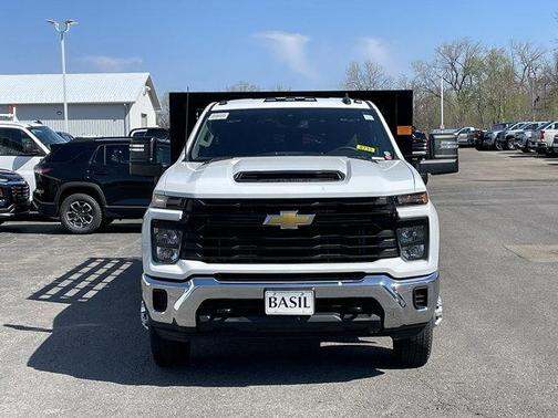 Summit White 2026 Chevrolet Silverado 3500 WT