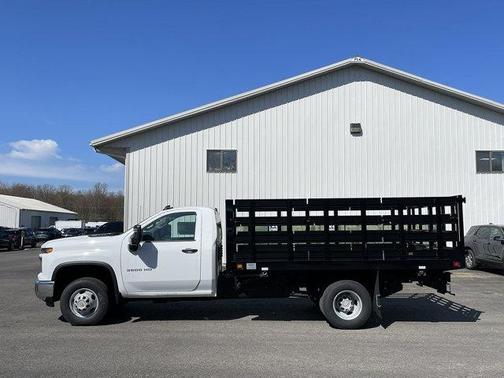 Summit White 2026 Chevrolet Silverado 3500 WT
