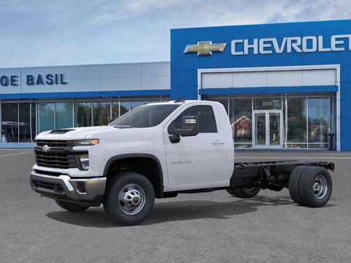 2026 Chevrolet Silverado 3500 WT