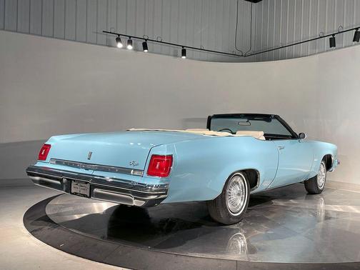 1975 Oldsmobile Delta 88 