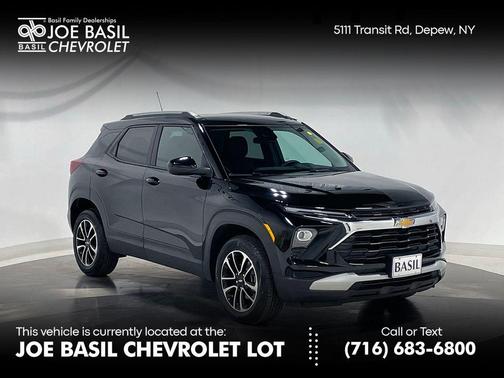Mosaic Black Metallic 2025 Chevrolet Trailblazer LT