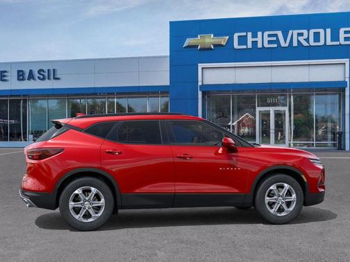 2025 Chevrolet Blazer LT