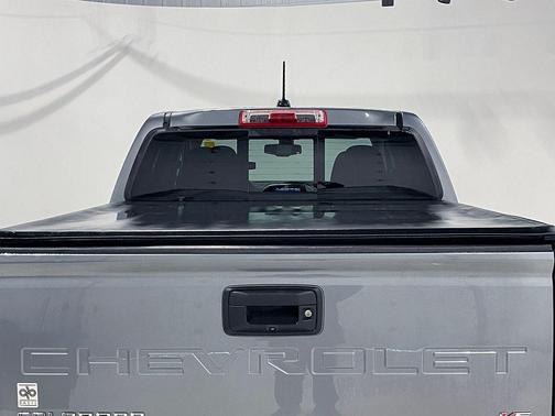 Satin Steel Metallic 2022 Chevrolet Colorado LT