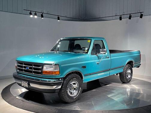 Green 1995 Ford F-150
