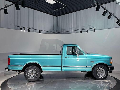 Green 1995 Ford F-150