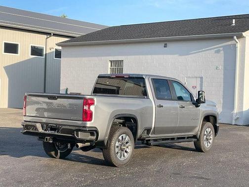 2026 Chevrolet Silverado 2500 Custom