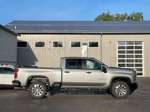 2026 Chevrolet Silverado 2500 Custom