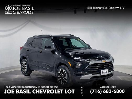 Mosaic Black Metallic 2024 Chevrolet Trailblazer LT