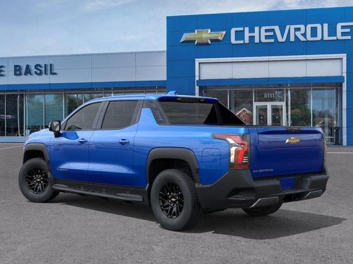 2025 Chevrolet Silverado EV LT