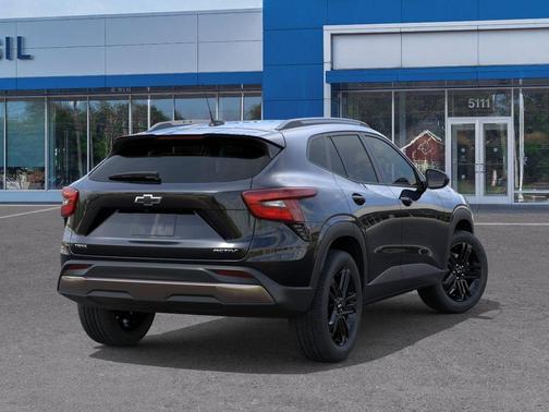 Mosaic Black Metallic 2026 Chevrolet Trax ACTIV