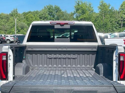 2024 GMC Sierra 2500 Denali