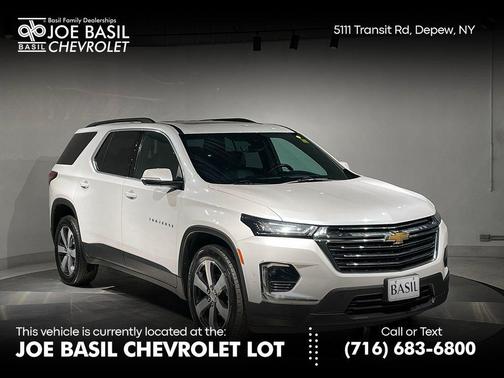 2023 Chevrolet Traverse LT Leather