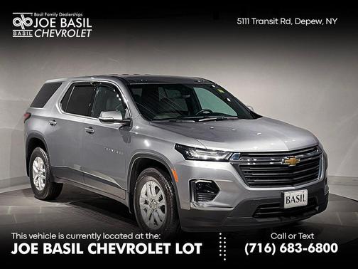 2023 Chevrolet Traverse LS