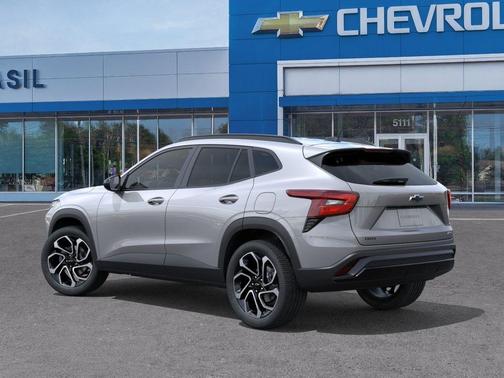 Sterling Gray Metallic 2026 Chevrolet Trax 2RS